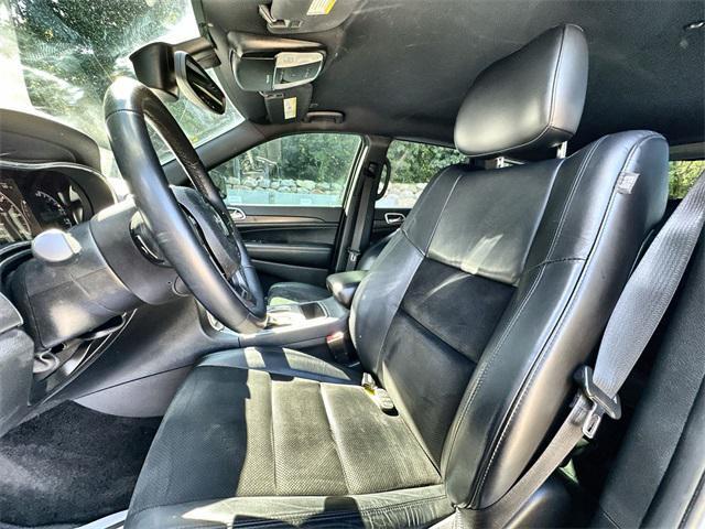 Photo of 2018 Bright White Clearcoat Jeep Grand Cherokee