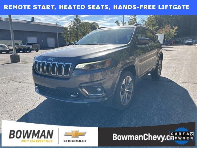Photo of 2019 Granite Crystal Metallic Clearcoat Jeep Cherokee