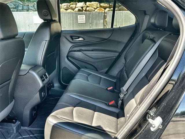Photo of 2024 Mosaic Black Metallic Chevrolet Equinox