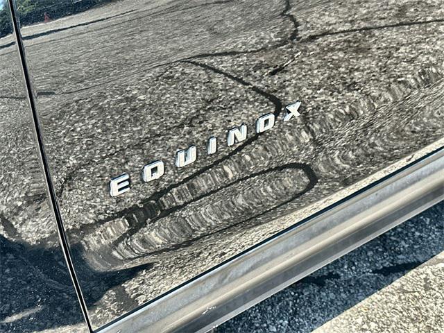 Photo of 2024 Mosaic Black Metallic Chevrolet Equinox