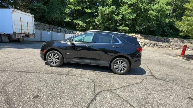 Photo of 2024 Mosaic Black Metallic Chevrolet Equinox