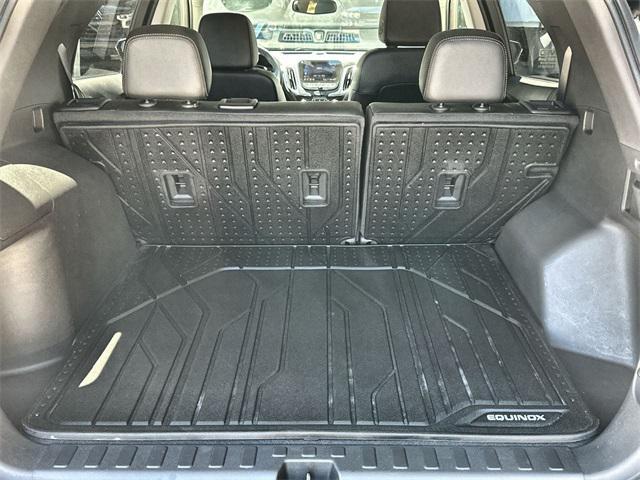 Photo of 2024 Mosaic Black Metallic Chevrolet Equinox