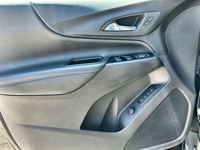 Photo of 2024 Mosaic Black Metallic Chevrolet Equinox