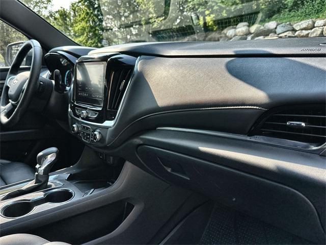 Photo of 2023 Sterling Gray Metallic Chevrolet Traverse