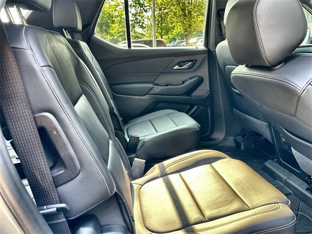 Photo of 2023 Sterling Gray Metallic Chevrolet Traverse