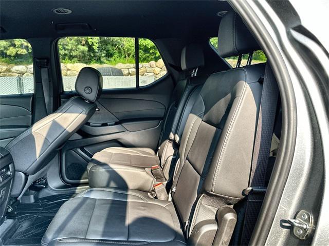 Photo of 2023 Sterling Gray Metallic Chevrolet Traverse
