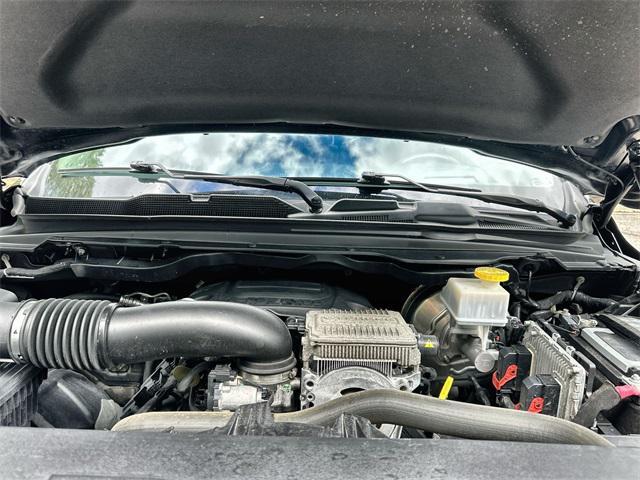 Photo of 2022 Diamond Black Crystal Pearlcoat RAM 1500