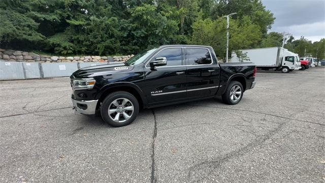Photo of 2022 Diamond Black Crystal Pearlcoat RAM 1500
