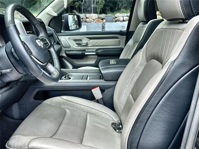 Photo of 2022 Diamond Black Crystal Pearlcoat RAM 1500