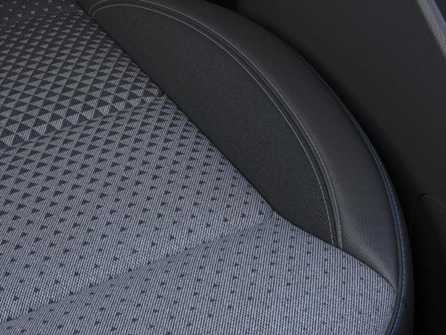 Photo of 2025 Summit White Chevrolet Trax