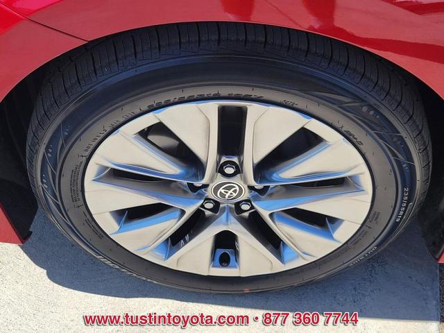 Photo of 2023 Supersonic Red Toyota Mirai