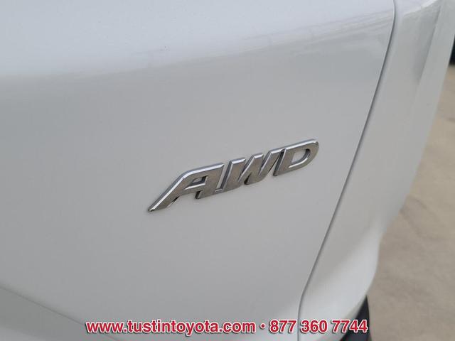 Photo of 2021 Platinum White Pearl Honda CR-V