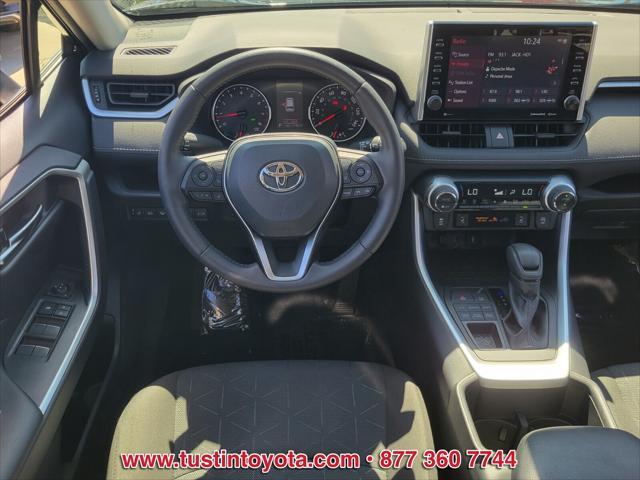 Photo of 2022 Midnight Black Metallic Toyota RAV4