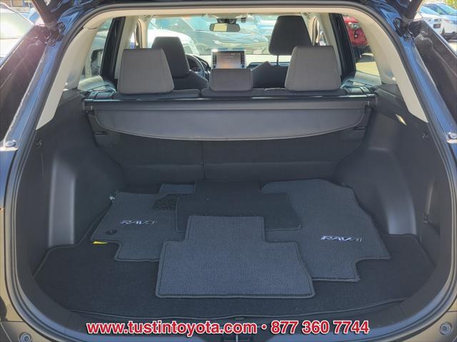 Photo of 2022 Midnight Black Metallic Toyota RAV4