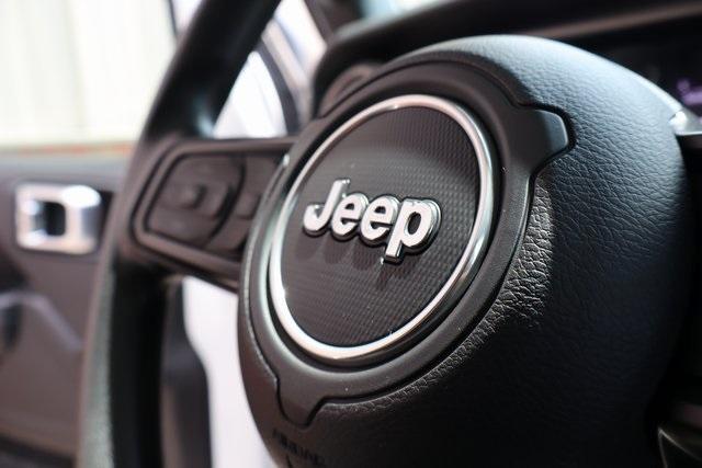 Photo of 2023 Bright White Clearcoat Jeep Wrangler