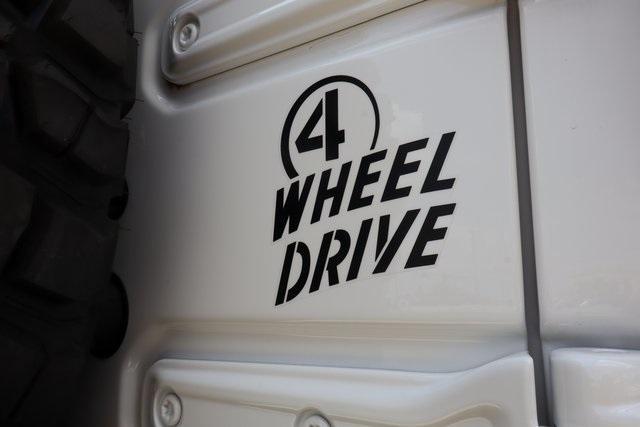 Photo of 2023 Bright White Clearcoat Jeep Wrangler