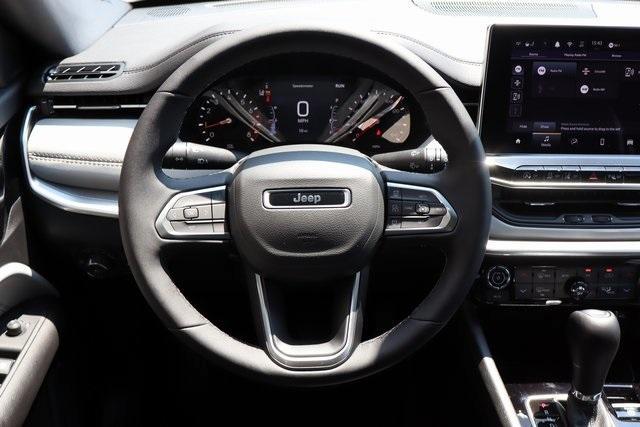 Photo of 2025 Hydro Blue Pearlcoat Jeep Compass