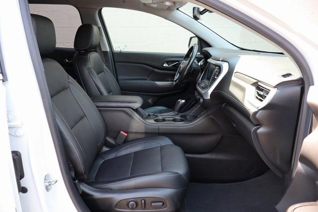 Photo of 2019 White Frost Tri-Coat GMC Acadia