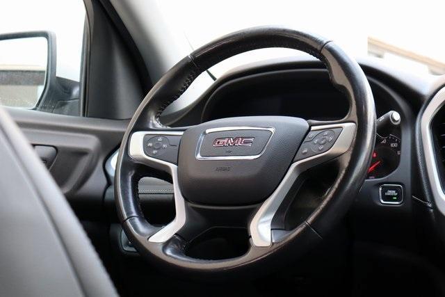 Photo of 2019 White Frost Tri-Coat GMC Acadia