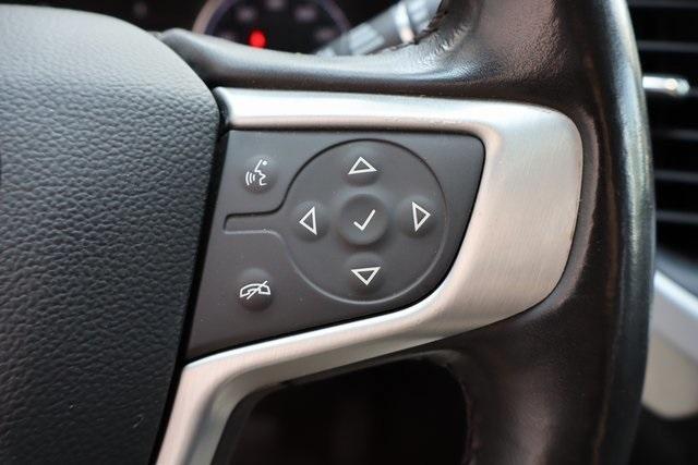 Photo of 2019 White Frost Tri-Coat GMC Acadia