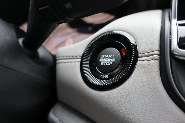 Photo of 2022 Sting Gray Clearcoat Jeep Compass