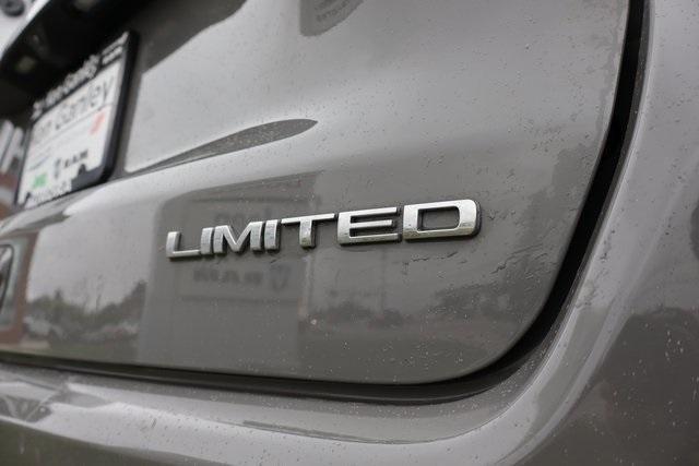Photo of 2022 Sting Gray Clearcoat Jeep Compass