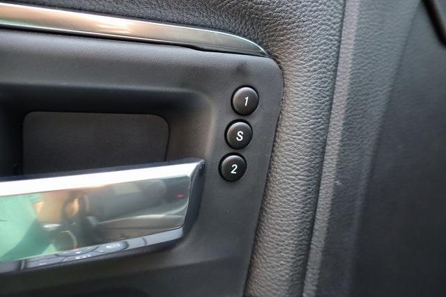 Photo of 2025 Granite Crystal Clearcoat Metallic RAM 3500