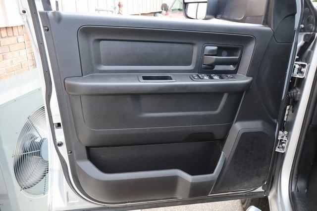 Photo of 2017 Bright Silver Clearcoat Metallic RAM 2500