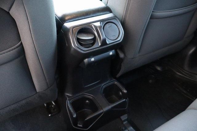 Photo of 2021 Hydro Blue Pearlcoat Jeep Gladiator