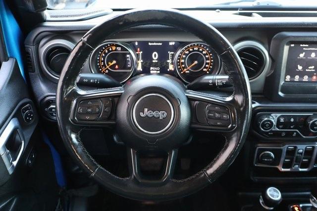 Photo of 2021 Hydro Blue Pearlcoat Jeep Gladiator