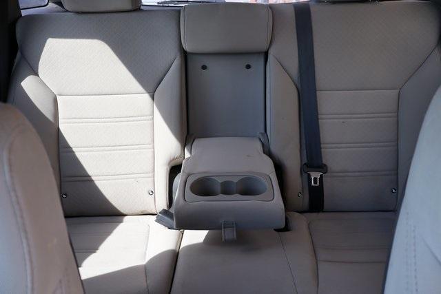Photo of 2016 Ebony Black Kia Sorento