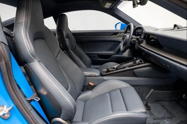 Photo of 2022 Blue Porsche 911