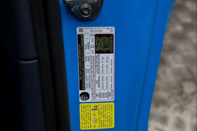Photo of 2022 Blue Porsche 911