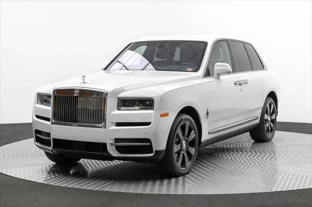 Photo of 2022 White Rolls-Royce Cullinan