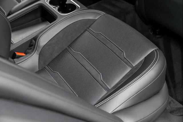 Photo of 2023 Obsidian Black Metallic Mercedes-Benz AMG GT 63