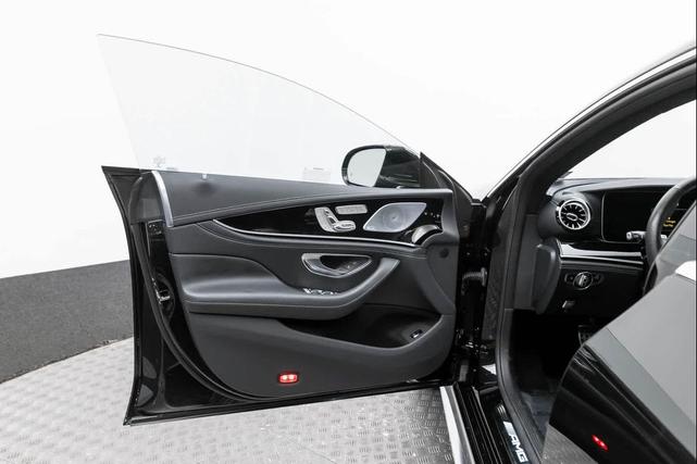 Photo of 2023 Obsidian Black Metallic Mercedes-Benz AMG GT 63