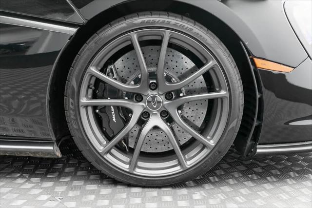 Photo of 2017 Black McLaren 570S