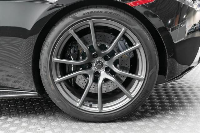 Photo of 2017 Black McLaren 570S