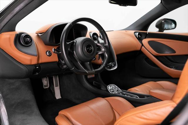 Photo of 2017 Black McLaren 570S