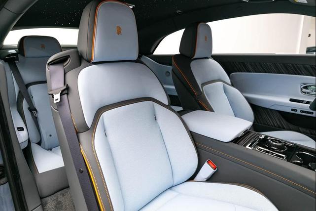 Photo of 2024 Rolls-Royce Spectre