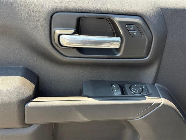 Photo of 2025 Black Chevrolet Silverado 1500
