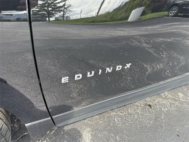 Photo of 2023 Mosaic Black Metallic Chevrolet Equinox