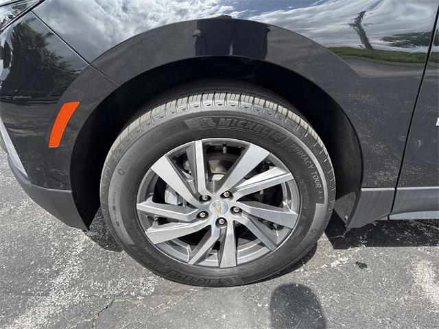 Photo of 2023 Mosaic Black Metallic Chevrolet Equinox
