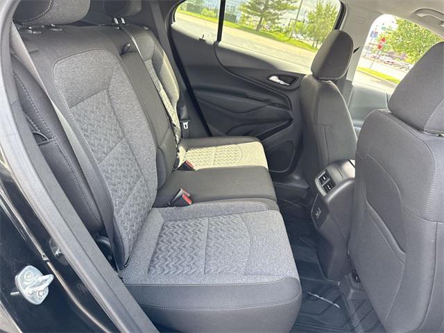 Photo of 2023 Mosaic Black Metallic Chevrolet Equinox