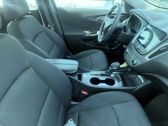 Photo of 2024 Summit White Chevrolet Malibu