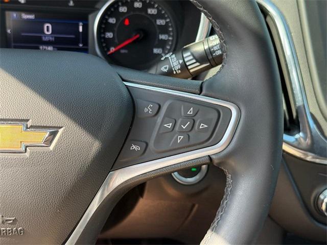 Photo of 2023 Summit White Chevrolet Equinox