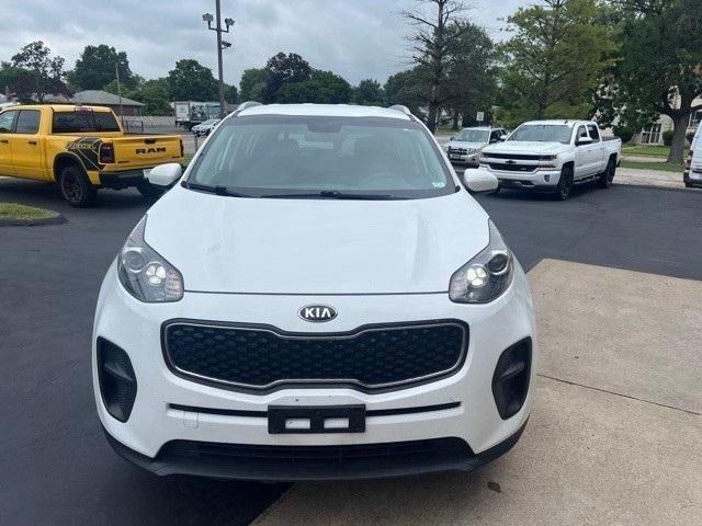 Photo of 2017 Clear White Kia Sportage