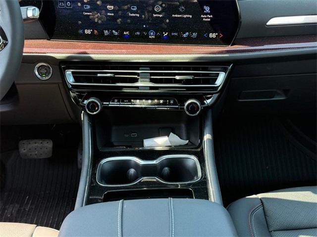 Photo of 2025 Mosaic Black Metallic Chevrolet Traverse