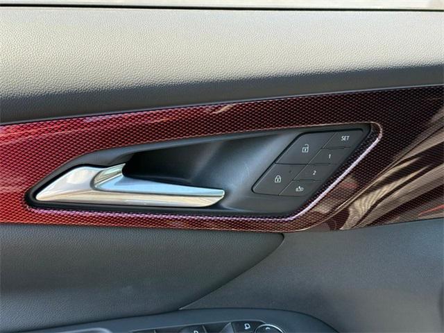 Photo of 2025 Mosaic Black Metallic Chevrolet Traverse
