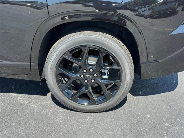 Photo of 2025 Mosaic Black Metallic Chevrolet Traverse